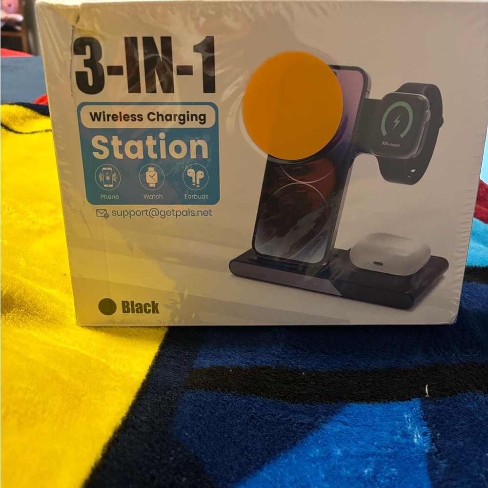 Black Wireless Charging Station by